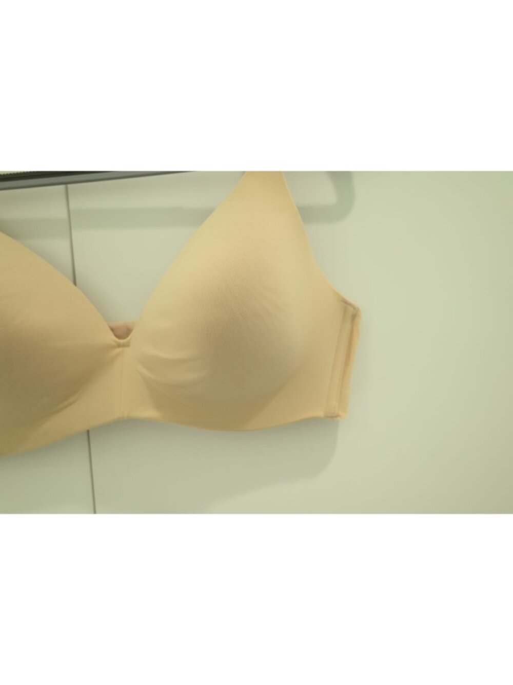 Wacoal Comfort First Wire Free Contour Bra Sz 36C Nude Seamless Soft Cup 856339 - Picture 4 of 6